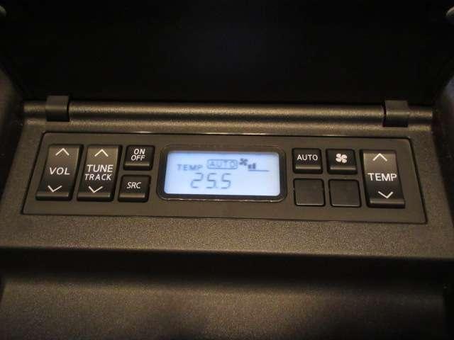 シーマ ハイブリッド　ＶＩＰ　ＢＯＳＥ純正ＤＴＶナビＳ／Ｂカメラ本革電動暖冷シート後席リモコン電動ＲシェイドＥＴＣサンルーフ純正ＡＷ（37枚目）