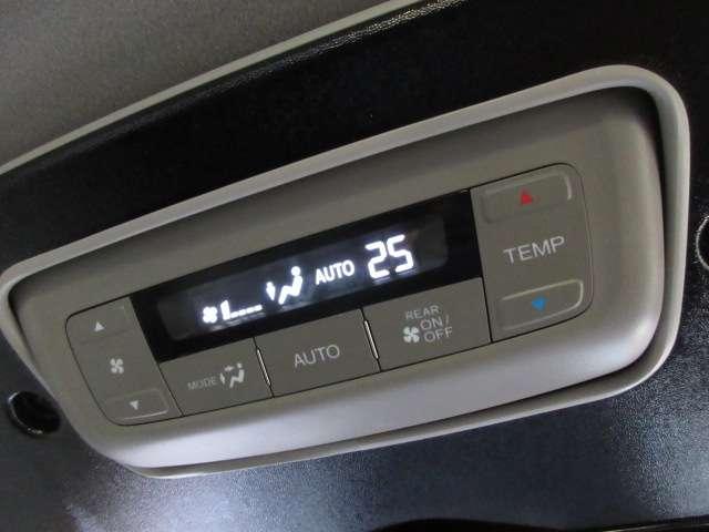 ステップワゴンスパーダ スパーダハイブリッド　Ｇ・ＥＸ　ホンダセンシング　後期１オナＡＬＰＩＮＥ１０型ナビ／１２．８型フリップ黒革暖シート両電動ＡＵＴＯ付ＬＥＤ／フォグ／デイライト無限エアロ純正１６ＡＷ（13枚目）