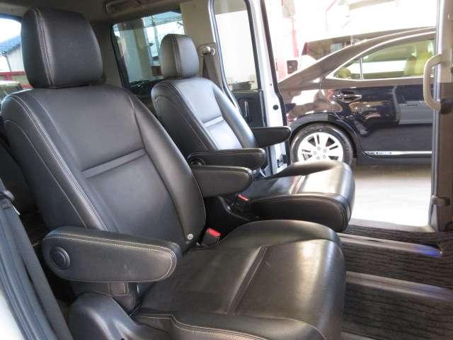 ステップワゴンスパーダ スパーダハイブリッド　Ｇ・ＥＸ　ホンダセンシング　後期１オナＡＬＰＩＮＥ１０型ナビ／１２．８型フリップ黒革暖シート両電動ＡＵＴＯ付ＬＥＤ／フォグ／デイライト無限エアロ純正１６ＡＷ（49枚目）