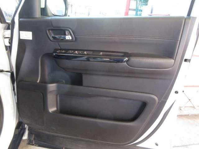 ステップワゴンスパーダ スパーダハイブリッド　Ｇ・ＥＸ　ホンダセンシング　後期１オナＡＬＰＩＮＥ１０型ナビ／１２．８型フリップ黒革暖シート両電動ＡＵＴＯ付ＬＥＤ／フォグ／デイライト無限エアロ純正１６ＡＷ（54枚目）