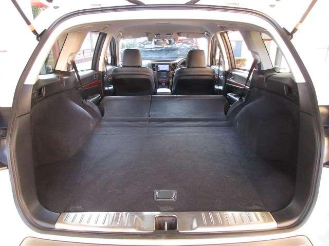 レガシィアウトバック 2.5iアイサイト 後期carrozzeriaナビ音楽録音 Bカメラ 前後フォグ AUTO付HID アイサイトVer,2/PCS/LKA ルーフレール 革巻ステアS/W パドルシフト 停止保持付クルーズ 純正17AW(62枚目)