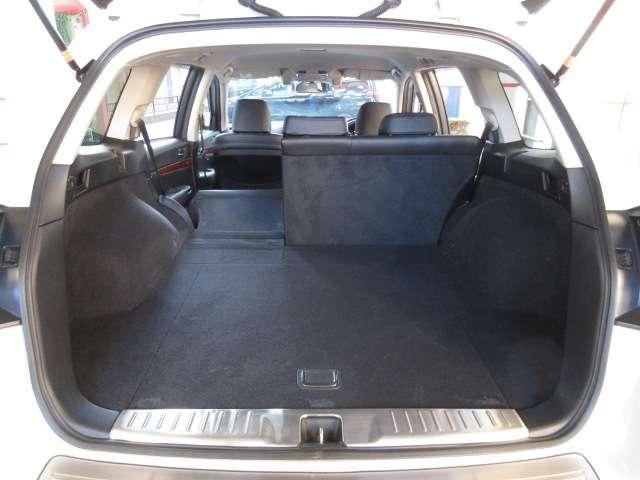 レガシィアウトバック 2.5iアイサイト 後期carrozzeriaナビ音楽録音 Bカメラ 前後フォグ AUTO付HID アイサイトVer,2/PCS/LKA ルーフレール 革巻ステアS/W パドルシフト 停止保持付クルーズ 純正17AW(63枚目)