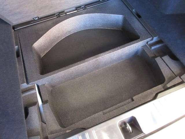 レガシィアウトバック 2.5iアイサイト 後期carrozzeriaナビ音楽録音 Bカメラ 前後フォグ AUTO付HID アイサイトVer,2/PCS/LKA ルーフレール 革巻ステアS/W パドルシフト 停止保持付クルーズ 純正17AW(64枚目)