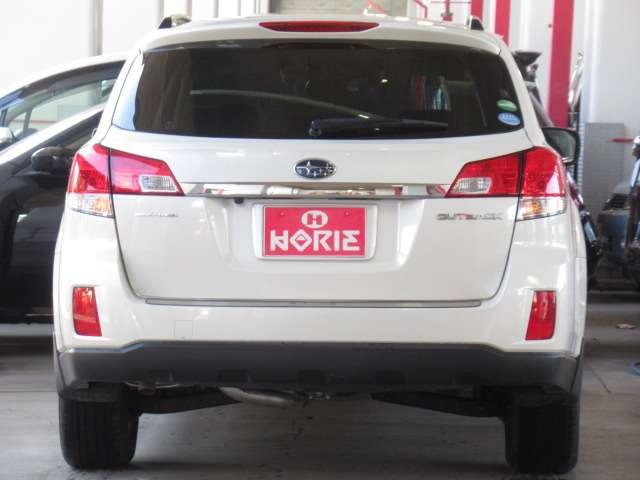 レガシィアウトバック 2.5iアイサイト 後期carrozzeriaナビ音楽録音 Bカメラ 前後フォグ AUTO付HID アイサイトVer,2/PCS/LKA ルーフレール 革巻ステアS/W パドルシフト 停止保持付クルーズ 純正17AW(71枚目)