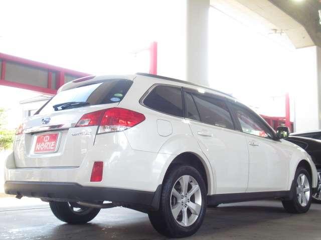 レガシィアウトバック 2.5iアイサイト 後期carrozzeriaナビ音楽録音 Bカメラ 前後フォグ AUTO付HID アイサイトVer,2/PCS/LKA ルーフレール 革巻ステアS/W パドルシフト 停止保持付クルーズ 純正17AW(72枚目)