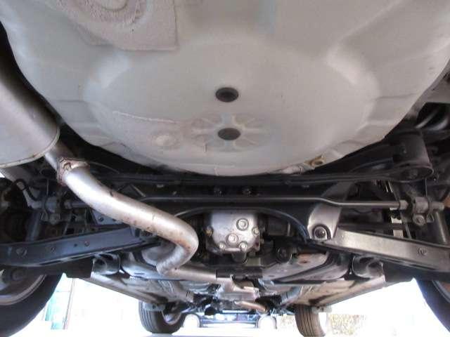 レガシィアウトバック 2.5iアイサイト 後期carrozzeriaナビ音楽録音 Bカメラ 前後フォグ AUTO付HID アイサイトVer,2/PCS/LKA ルーフレール 革巻ステアS/W パドルシフト 停止保持付クルーズ 純正17AW(78枚目)