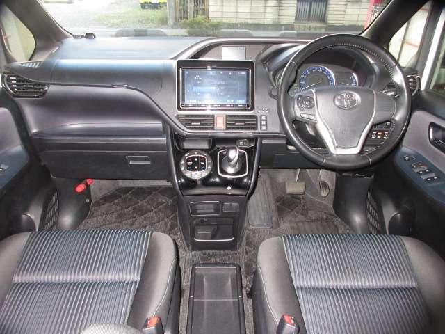 ヴォクシー (5枚目)