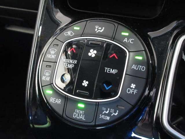 ヴォクシー (12枚目)