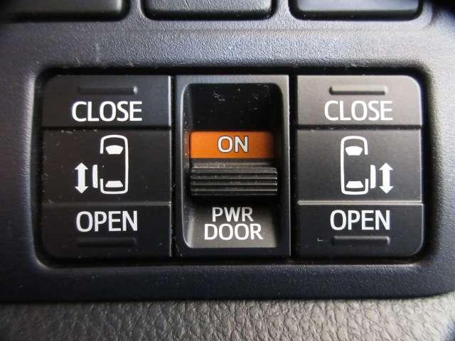 ヴォクシー (14枚目)