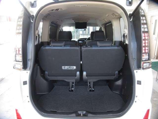 ヴォクシー (28枚目)