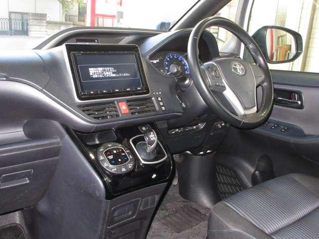 ヴォクシー (35枚目)