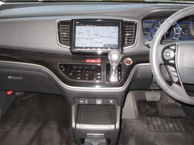 オデッセイハイブリッド ハイブリッドアブソルート・ＥＸホンダセンシング　純正９型ナビＢｌｕｅＴ／ＳＤ録音　アラウンドビューカメラ　地デジ　ＣＭＢＳ／ＬＫＡＳ／ＢＳＭ　フリップＤＭ　発進制御／追従クルーズ両側電動　ＥＴＣ　半革電動暖シート　純正１７ＡＷ（46枚目）