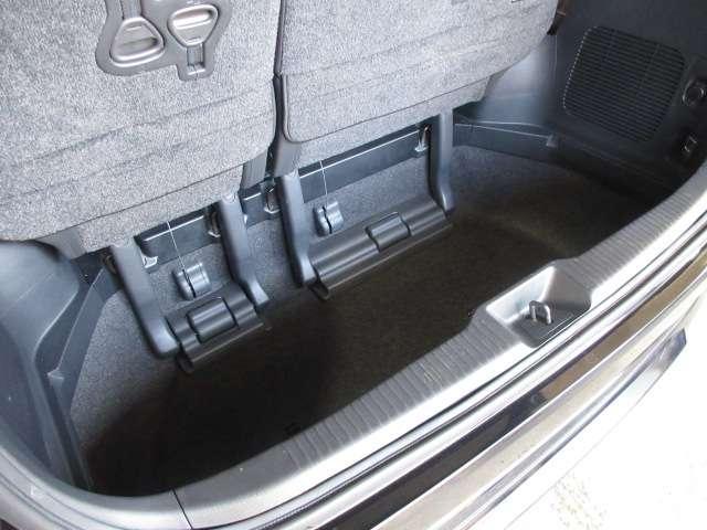 エスティマ アエラス　プレミアムエディション　純正８型ナビ　フルセグ　Ｂモニ　両電動　ＥＴＣ　革巻ステアＳ／ＷスマＫＥＹ　クルコン　Ａｕｔｏ付ＨＩＤ　フォグ　半革電席　オットマン　ＤｕａｌＡ／Ｃ　モデリスタエアロ／ダウンサス　社外１８ＡＷ（31枚目）