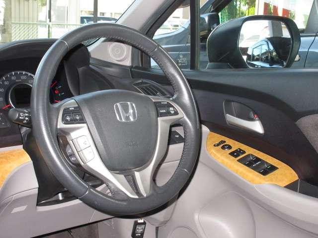 オデッセイ L 後期 純正HDDインターナビ CD/DVD/USB/BlueT/AUX 音楽録音 全周囲カメラ 地デジ A付HID ETC クルコン スマkey 革巻ステア Dバイザー 純正18AW(27枚目)