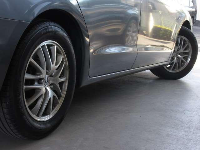 オデッセイ L 後期 純正HDDインターナビ CD/DVD/USB/BlueT/AUX 音楽録音 全周囲カメラ 地デジ A付HID ETC クルコン スマkey 革巻ステア Dバイザー 純正18AW(30枚目)