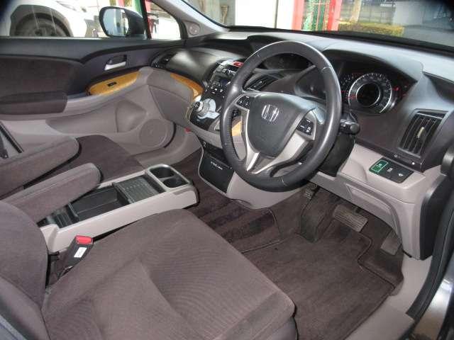 オデッセイ L 後期 純正HDDインターナビ CD/DVD/USB/BlueT/AUX 音楽録音 全周囲カメラ 地デジ A付HID ETC クルコン スマkey 革巻ステア Dバイザー 純正18AW(41枚目)