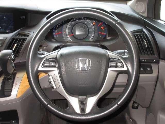 オデッセイ L 後期 純正HDDインターナビ CD/DVD/USB/BlueT/AUX 音楽録音 全周囲カメラ 地デジ A付HID ETC クルコン スマkey 革巻ステア Dバイザー 純正18AW(53枚目)