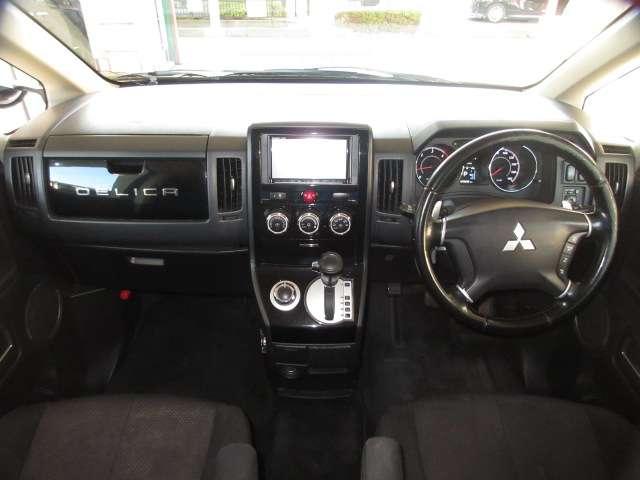 デリカD:5 ローデスト D パワーパッケージ 純正ナビ CD/SD/DVD/BlueT 音楽録音 Bカメラ 地デジ 10型フリップDM 両側電動 前後ドラレコ A付HID フォグ ETC スマキー クルコン パドルシフト 革巻ステア 純正18AW(2枚目)