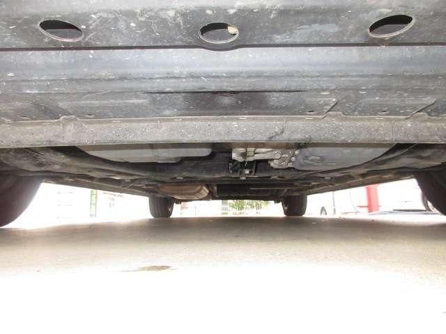 セレナ ハイウェイスター　Ｖセレクション　純正９型ナビ／後席フリップ　ＣＤ／ＤＶＤ／ＵＳＢ／ＢｌｕｅＴ／地デジ　ＳＤ録音　前ドラレコ　ＥＴＣ　両電動ハンズフリー付　Ｅブレーキ／ＬＤＷ／クルコン／Ｃソナー　ＡＵＴＯ付ＬＥＤ　純正１６ＡＷ（79枚目）