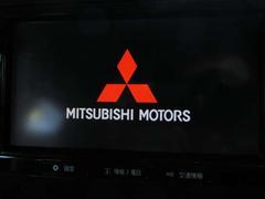 お出かけに嬉しい、メーカーＯＰナビ（フルセグ地デジＴＶ）付です♪ 4