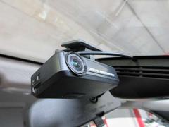 万が一の際でもしっかりと記録で残す、純正型ドライブレコーダーも完備しております♪ 6