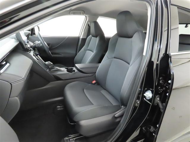 大きく開くドアでスムーズな乗降ができます。