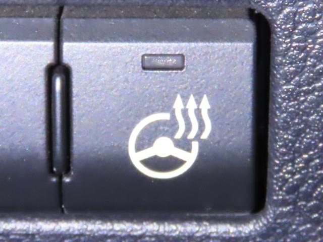 ステアリングヒーターを装備しております。寒い日には便利な装備ですよね。