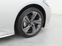装着タイヤサイズは、225/45R18です。