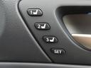 運転席は三人分のシートポジションを記憶できます。