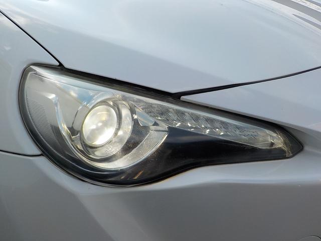 ８６ ＧＴリミテッド　社外ＳＤナビ　ハーフレザーシート　シートヒーター　トランクスポイラー　純正アルミ　ＨＩＤ　フォグライト　ＥＴＣ　フルセグ　ＭＴモード　パドルシフト　前後ドラレコ　プッシュスタート　スマートキー　ＴＲＣ（15枚目）