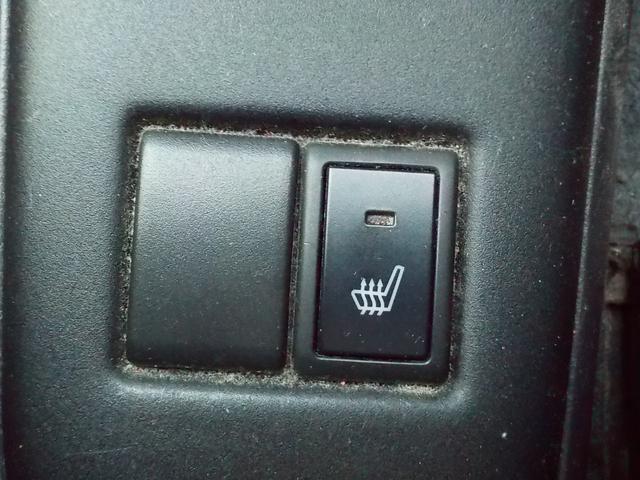 Keiワークス ベースグレード 5速マニュアル 4WD ターボ 社外HDDナビ シートヒーター 純正レカロシート 純正アルミ 純正エアロ ルーフスポイラー ワンセグTV 革巻きステア フォグライト ドアバイザー キーレス 電格ミラー(26枚目)