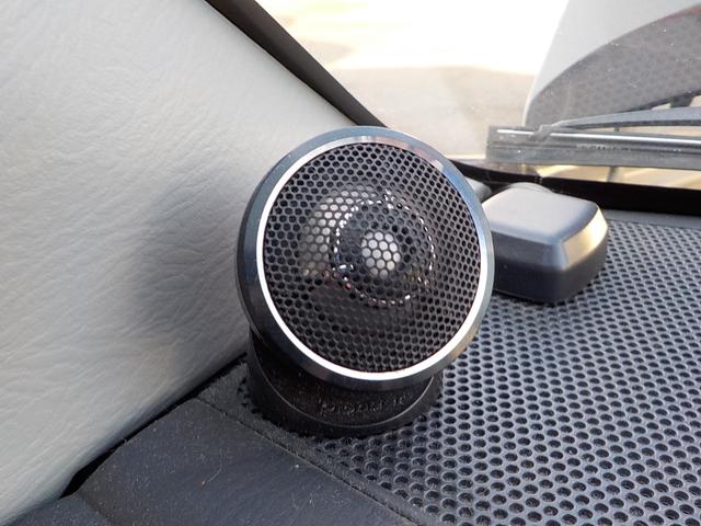 Keiワークス ベースグレード 5速マニュアル 4WD ターボ 社外HDDナビ シートヒーター 純正レカロシート 純正アルミ 純正エアロ ルーフスポイラー ワンセグTV 革巻きステア フォグライト ドアバイザー キーレス 電格ミラー(28枚目)