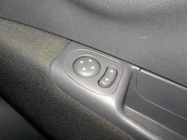 ５００ ツインエア　ラウンジ　後期型　ターボ　ガラスルーフ　ワンオーナー　ディスプレイオーディオ　ＨＩＤ　ＥＴＣ　純正アルミ　キーレス　ＭＴモード　革巻きステア　フォグライト　ＥＣＯモード　アイドリングストップ　バックソナー（36枚目）