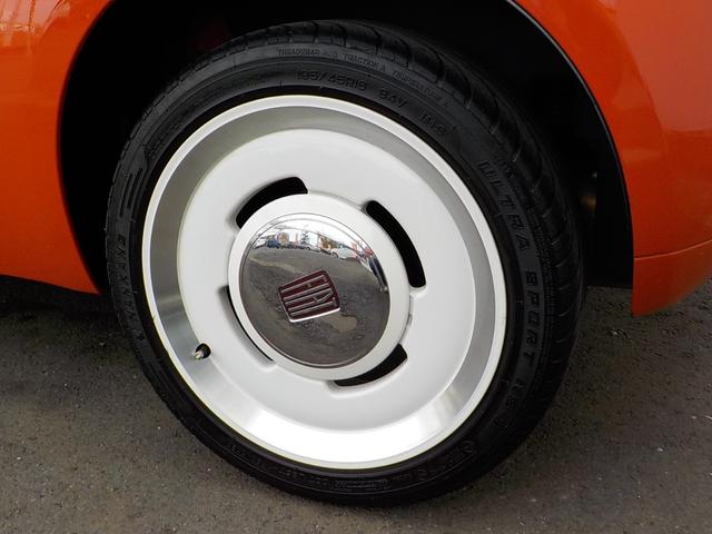 500 アニベルサリオ 限定車 ガラスルーフ 純正アルミ HID ETC フォグ ディスプレイオーディオ 革巻きステア アイドリングストップ MTモード ECOモード CITYモード キーレス メッキミラー オートエアコン(10枚目)