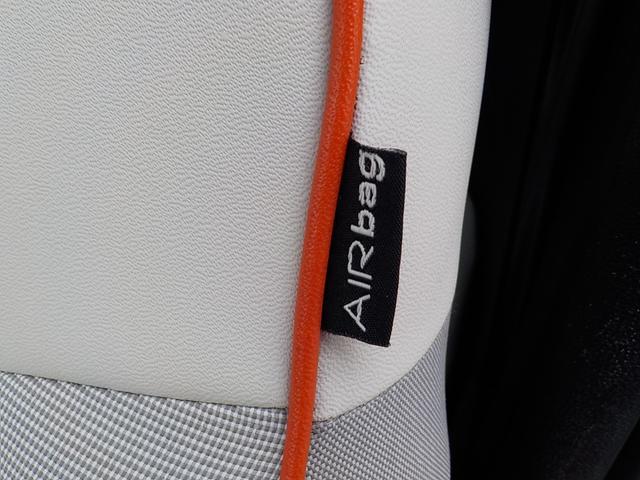 500 アニベルサリオ 限定車 ガラスルーフ 純正アルミ HID ETC フォグ ディスプレイオーディオ 革巻きステア アイドリングストップ MTモード ECOモード CITYモード キーレス メッキミラー オートエアコン(37枚目)