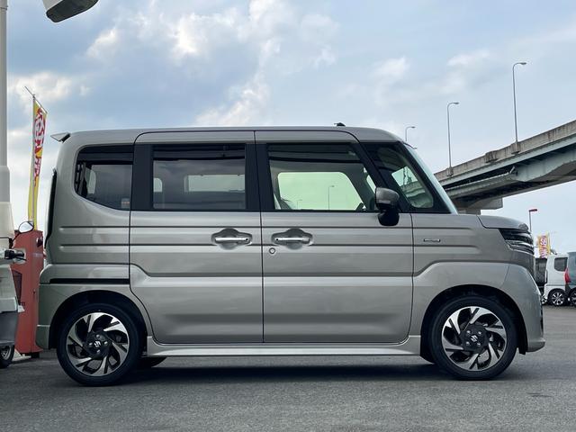 スペーシアカスタム ハイブリッドＸＳターボ　ハイブリッドＸＳターボ（４名）届出済み未使用車　両側電動スライドドア　衝突被害軽減システム　Ｆ＆Ｒクリアランスソナー　ＬＥＤヘッドライト　オートライト　スマートキー　運転席・助手席シートヒーター（9枚目）