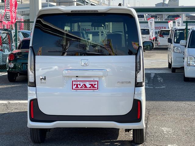 Ｎ－ＢＯＸ 　ベースグレード　届出済未使用車　オートＬＥＤ　禁煙　電格ミラー　ベンチシート　オートエアコン　スマートキ　フルフラット　ＬＥＤ　盗難防止装置　バックカメラ　パワーステアリング　ＥＳＣ（9枚目）