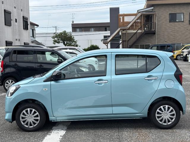 ミライース Ｌ　ＳＡＩＩＩ　届出済未使用車　アイドリングＳＴＯＰ　前後障害物センサー　禁煙　衝突防止　キ－レス　イモビライザー　Ｗエアバッグ　横滑防止　パワーウインドウ　パワーハンドル　オートエアコン　運転　席エアバック（12枚目）