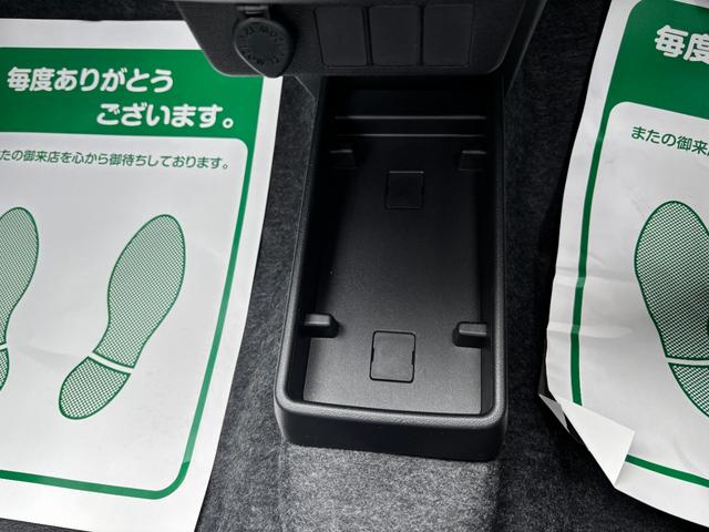 ミライース Ｌ　ＳＡＩＩＩ　届出済未使用車　アイドリングＳＴＯＰ　前後障害物センサー　禁煙　衝突防止　キ－レス　イモビライザー　Ｗエアバッグ　横滑防止　パワーウインドウ　パワーハンドル　オートエアコン　運転　席エアバック（28枚目）