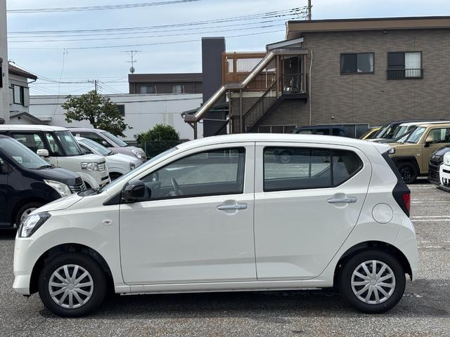 ミライース Ｌ　ＳＡＩＩＩ　届出済未使用車　アイドリングＳＴＯＰ　前後障害物センサー　禁煙　衝突防止　　キ－レス　イモビライザー　Ｗエアバッグ　横滑防止　パワーウインドウ　パワーハンドル　オートエアコン　運転席エアバック（13枚目）