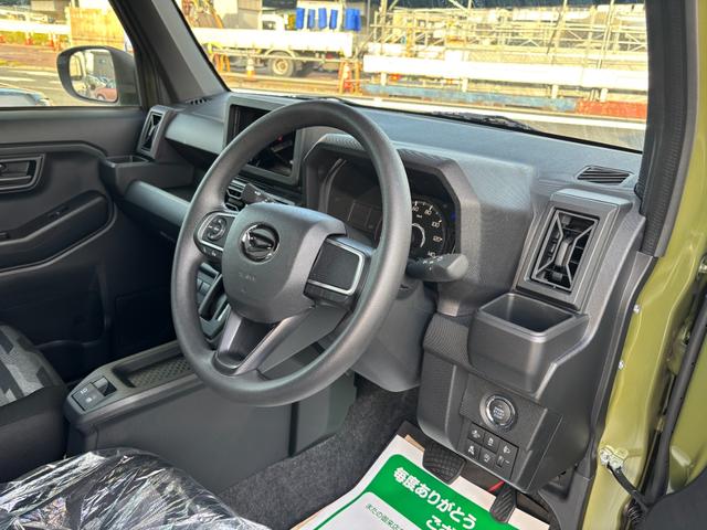 タフト X 届出済未使用車 禁煙 デュアルエアバッグ 安全ボディ キーフリー 記録簿 レーンキープ 横滑り防止機能 運転席エアバック サイドエアバッグ パワーウィンドウ LEDヘッドライト ガラスルーフ(20枚目)