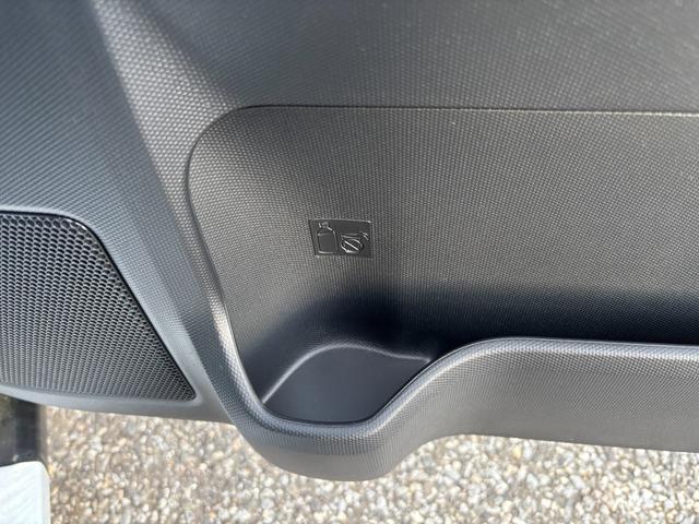 タフト X 届出済未使用車 禁煙 デュアルエアバッグ 安全ボディ キーフリー 記録簿 レーンキープ 横滑り防止機能 運転席エアバック サイドエアバッグ パワーウィンドウ LEDヘッドライト ガラスルーフ(22枚目)