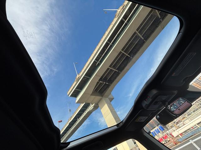 タフト X 届出済未使用車 禁煙 デュアルエアバッグ 安全ボディ キーフリー 記録簿 レーンキープ 横滑り防止機能 運転席エアバック サイドエアバッグ パワーウィンドウ LEDヘッドライト ガラスルーフ(43枚目)