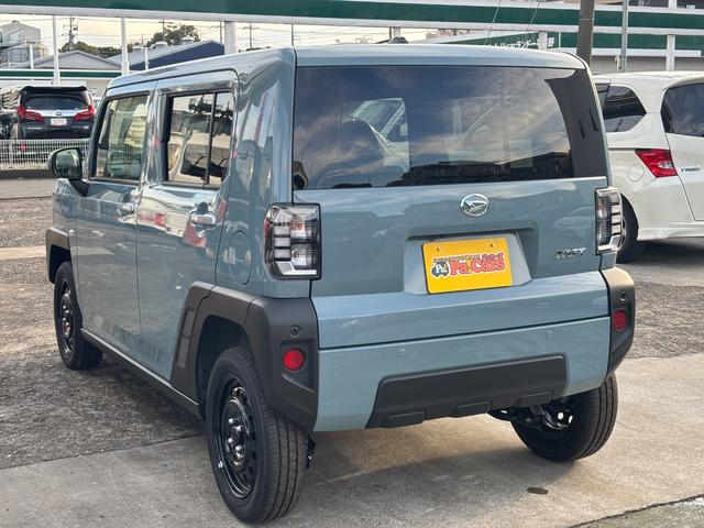 タフト Ｘ　届出済未使用車　禁煙　デュアルエアバッグ　安全ボディ　ＡＡＣ　キーフリー　記録簿　レーンキープ　横滑り防止機能　運転席エアバック　サイドエアバッグ　パワーウィンドウ　ＬＥＤヘッドライト　ガラスルーフ（11枚目）