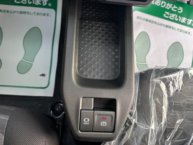 タフト Ｘ　届出済未使用車　禁煙　デュアルエアバッグ　安全ボディ　ＡＡＣ　キーフリー　記録簿　レーンキープ　横滑り防止機能　運転席エアバック　サイドエアバッグ　パワーウィンドウ　ＬＥＤヘッドライト　ガラスルーフ（37枚目）