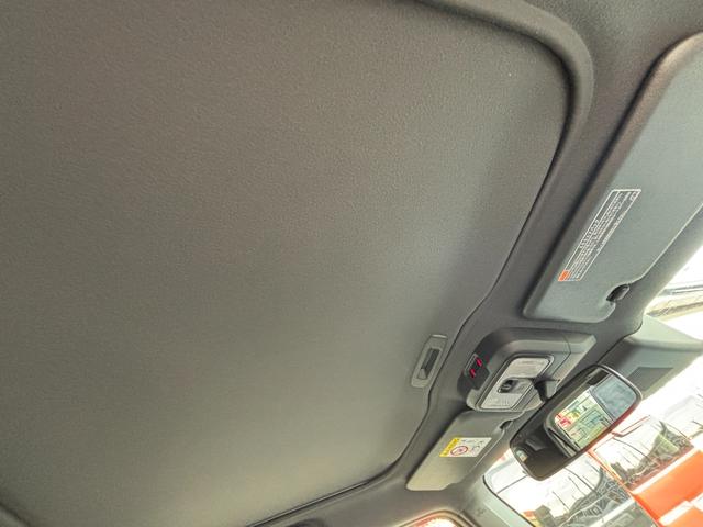 タフト Ｘ　届出済未使用車　禁煙　デュアルエアバッグ　安全ボディ　ＡＡＣ　キーフリー　記録簿　レーンキープ　横滑り防止機能　運転席エアバック　サイドエアバッグ　パワーウィンドウ　ＬＥＤヘッドライト　ガラスルーフ（44枚目）