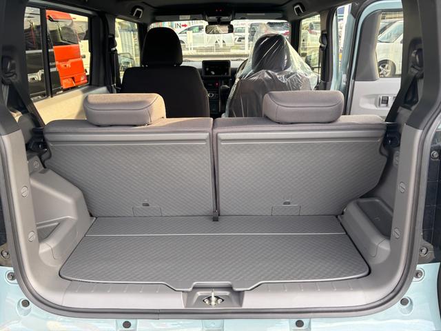 タフト Ｘ　届出済未使用車　禁煙　デュアルエアバッグ　安全ボディ　ＡＡＣ　キーフリー　記録簿　レーンキープ　横滑り防止機能　運転席エアバック　サイドエアバッグ　パワーウィンドウ　ＬＥＤヘッドライト　ガラスルーフ（49枚目）