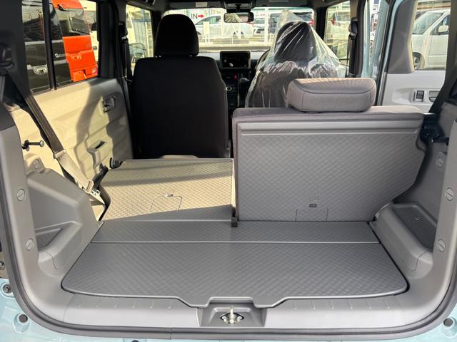 タフト Ｘ　届出済未使用車　禁煙　デュアルエアバッグ　安全ボディ　ＡＡＣ　キーフリー　記録簿　レーンキープ　横滑り防止機能　運転席エアバック　サイドエアバッグ　パワーウィンドウ　ＬＥＤヘッドライト　ガラスルーフ（50枚目）