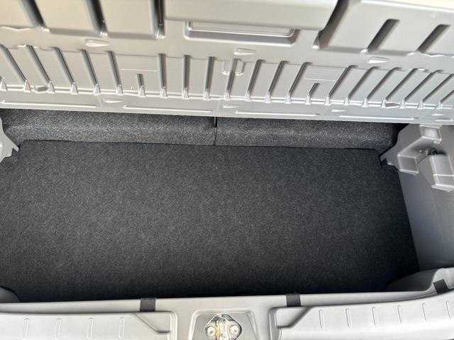 タフト Ｘ　届出済未使用車　禁煙　デュアルエアバッグ　安全ボディ　ＡＡＣ　キーフリー　記録簿　レーンキープ　横滑り防止機能　運転席エアバック　サイドエアバッグ　パワーウィンドウ　ＬＥＤヘッドライト　ガラスルーフ（52枚目）