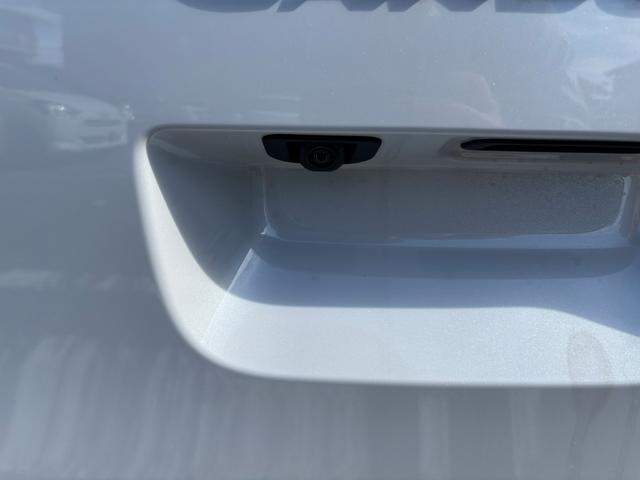 ムーヴキャンバス ストライプスＧ　届出済未使用車　両側電動スライドドア　衝突被害軽減ブレーキ　車線逸脱警報　横滑防止装置　コーナーセンサー　バックカメラ　ＬＥＤヘッドランプ＆フォグランプ　シートヒーター　スマートキープッシュスタート（14枚目）